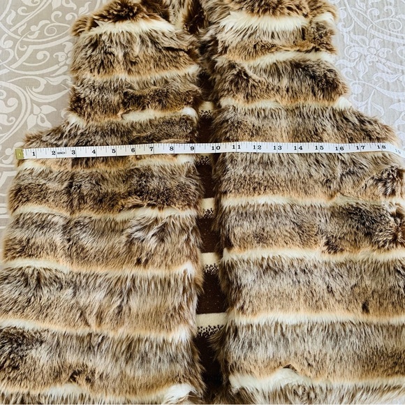 Outdoor Edition by Parkhurst Faux Fur Vest Women Medium Multi Brown Tan Striped - Picture 7 of 11